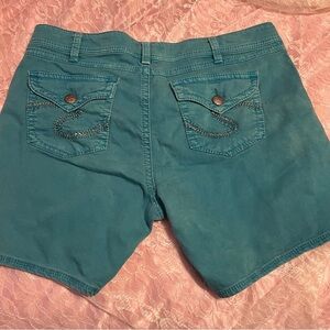 Silver Jeans Co Suki Flap Shorts Size 18 Women’s Teal Green Stretch Denim